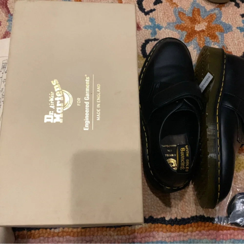 Dr.Martens Velcro Strap Shoe 8 - Picture 6 of 9